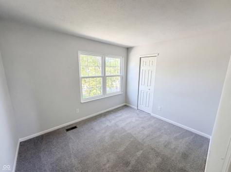 2219 Rolling Oak Drive Indianapolis IN 46214