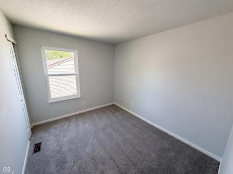 2219 Rolling Oak Drive Indianapolis IN 46214