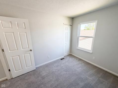 2219 Rolling Oak Drive Indianapolis IN 46214