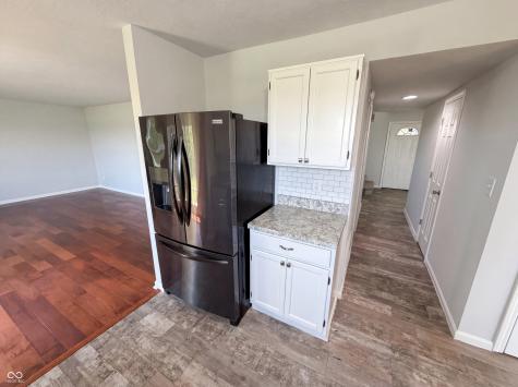 2219 Rolling Oak Drive Indianapolis IN 46214