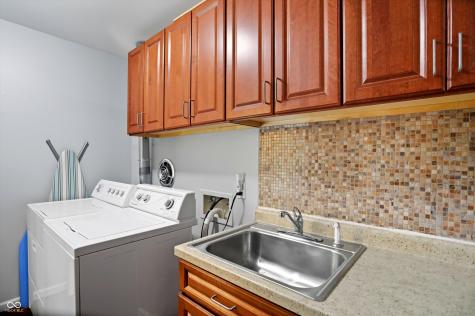 7420 Lesley Avenue Indianapolis IN 46250