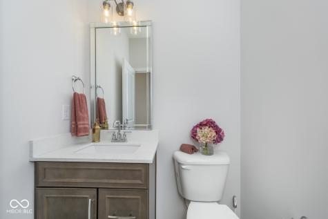 6609 N Dogwood Drive Mccordsville IN 46055