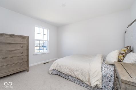 6609 N Dogwood Drive Mccordsville IN 46055