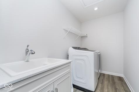 6609 N Dogwood Drive Mccordsville IN 46055