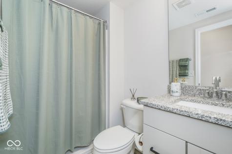 6609 N Dogwood Drive Mccordsville IN 46055