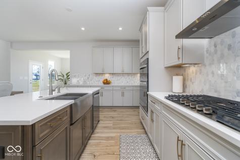 6609 N Dogwood Drive Mccordsville IN 46055