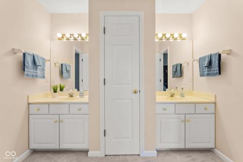 14408 Whisper Wind Drive Carmel IN 46032