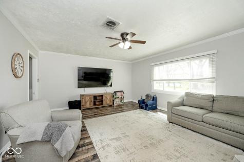 5469 W Village Drive New Palestine IN 46163