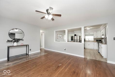 5469 W Village Drive New Palestine IN 46163