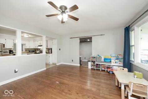 5469 W Village Drive New Palestine IN 46163