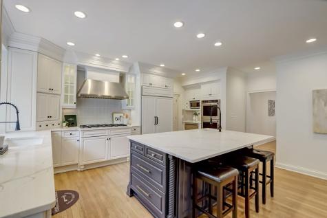 8023 Heyward Drive Indianapolis IN 46250