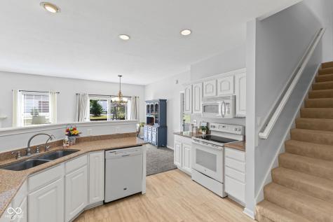 8535 Stark Drive Indianapolis IN 46216
