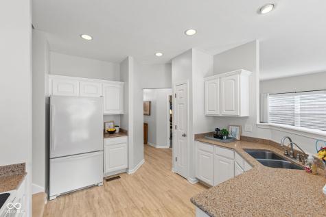 8535 Stark Drive Indianapolis IN 46216
