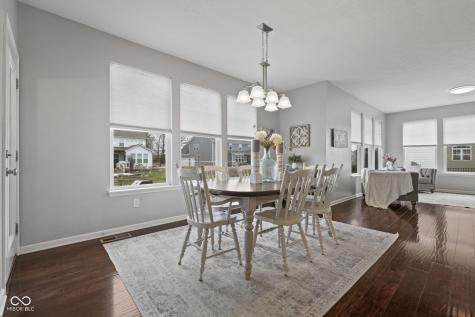 10283 Sinndar Lane Fishers IN 46040