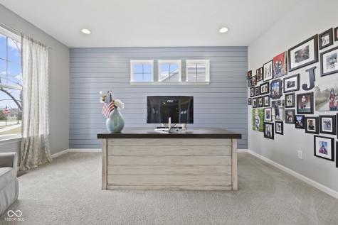 10283 Sinndar Lane Fishers IN 46040