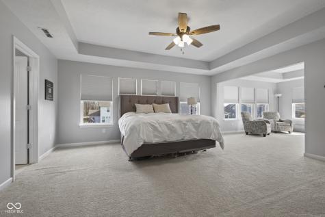 10283 Sinndar Lane Fishers IN 46040