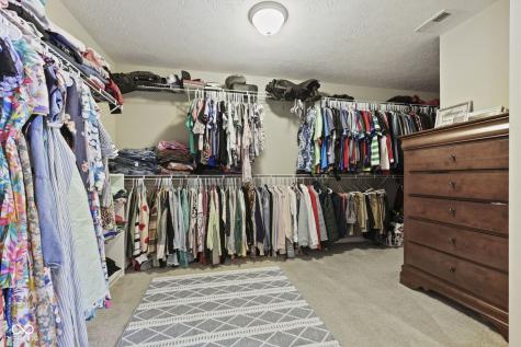 10283 Sinndar Lane Fishers IN 46040