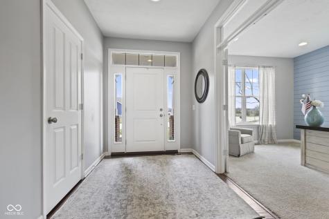 10283 Sinndar Lane Fishers IN 46040