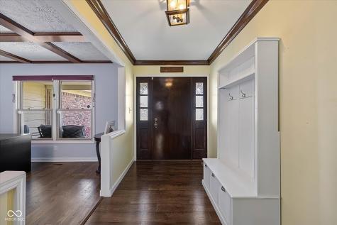 8311 Chateaugay Drive Indianapolis IN 46217