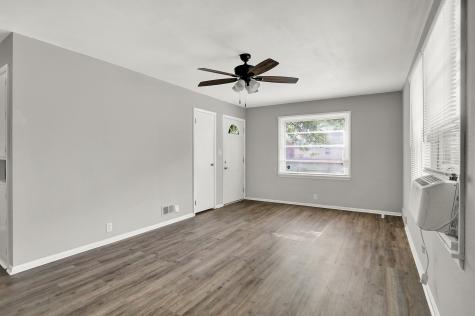 4552 Crittenden Avenue Indianapolis IN 46205