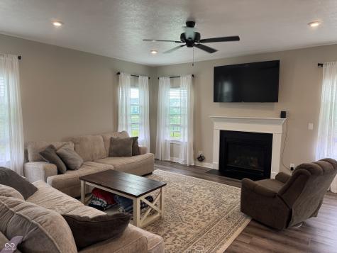 237 Briar Creek Lane Whiteland IN 46184