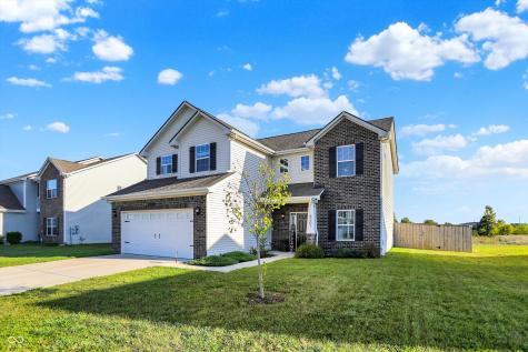 8207 Cagles Mill Trace Avon IN 46123