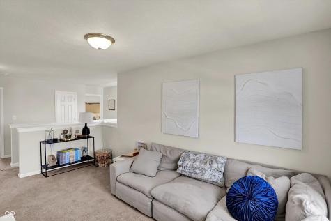 8207 Cagles Mill Trace Avon IN 46123