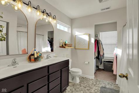 8207 Cagles Mill Trace Avon IN 46123
