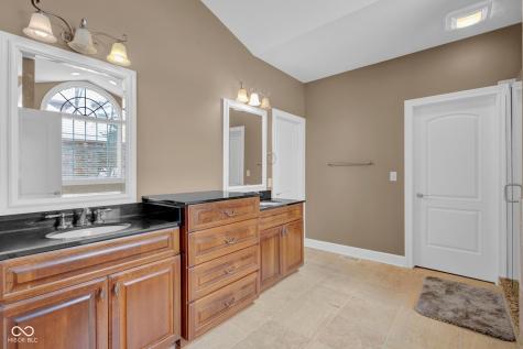 5173 Northwood Drive Columbus IN 47201