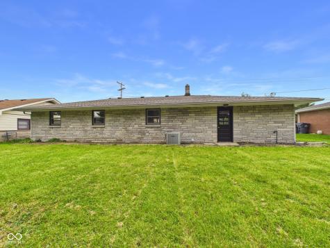 8415 S Bronco Drive Daleville IN 47334