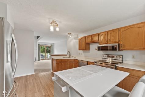 6518 Springview Drive Avon IN 46123