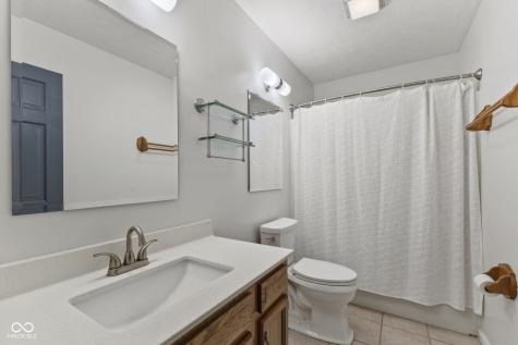 6518 Springview Drive Avon IN 46123