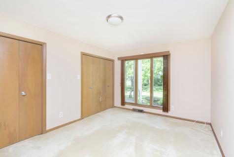21 Lakeshore Court Carmel IN 46033