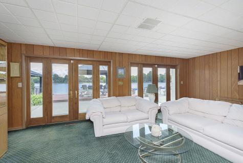 21 Lakeshore Court Carmel IN 46033