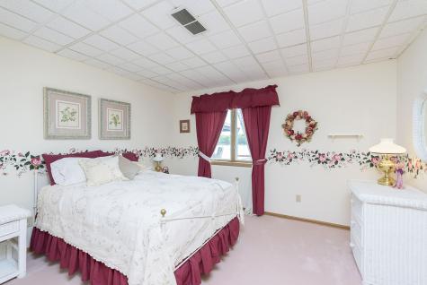 21 Lakeshore Court Carmel IN 46033