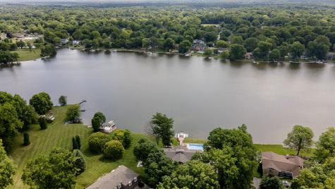 21 Lakeshore Court Carmel IN 46033