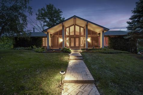 21 Lakeshore Court Carmel IN 46033