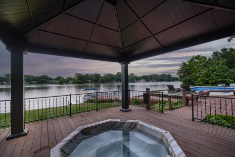 21 Lakeshore Court Carmel IN 46033