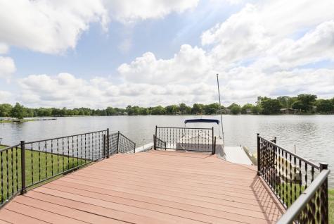 21 Lakeshore Court Carmel IN 46033