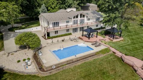 21 Lakeshore Court Carmel IN 46033
