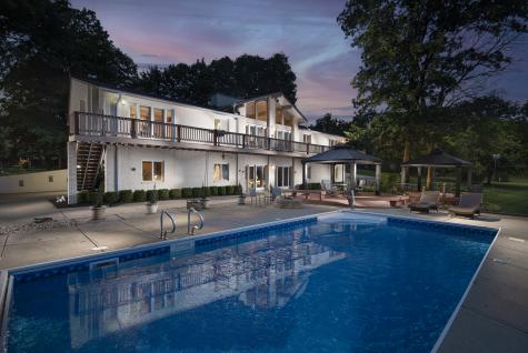 21 Lakeshore Court Carmel IN 46033