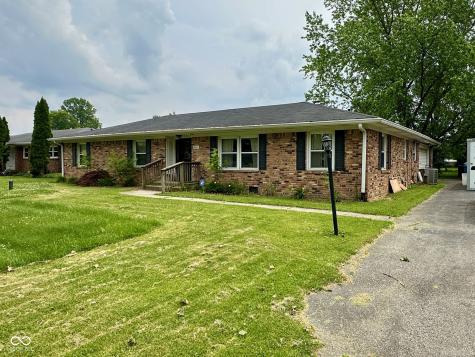 8061 Sycamore Springs Trail Indianapolis IN 46239