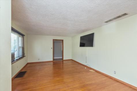 656 S High School Road Indianapolis IN 46241