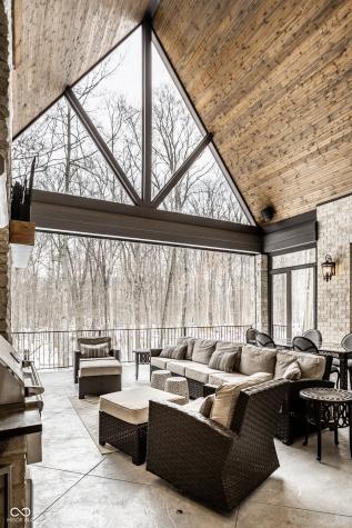 955 Bloor Lane Zionsville IN 46077