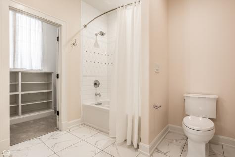 955 Bloor Lane Zionsville IN 46077