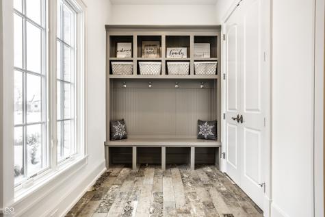 955 Bloor Lane Zionsville IN 46077