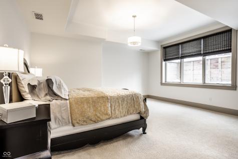 955 Bloor Lane Zionsville IN 46077