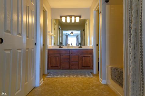 7844 Clearview Circle Indianapolis IN 46236