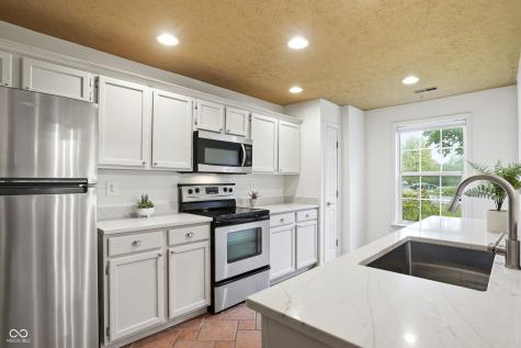9532 Settlement Drive W Indianapolis IN 46250