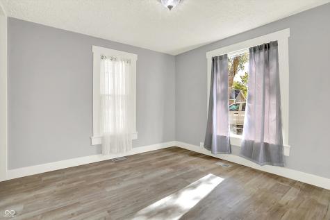 630 Walnut Street Whiteland IN 46184